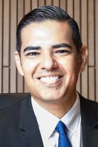 Portrait of Robert Garcia