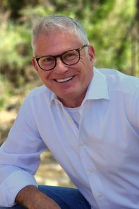 Portrait of Timothy Bennett
