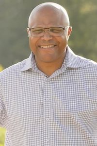 Portrait of Shawn Harris