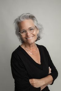Portrait of Kelly Thompson