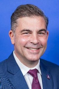 Portrait of Mike Carey